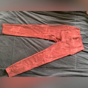 Gymshark women’s medium scrunch butt leggings